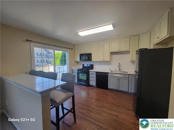 $2,600 | 4176 Bunker Hill Drive South, Coopersburg, PA 18036