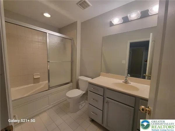 $2,600 | 4176 Bunker Hill Drive South, Coopersburg, PA 18036