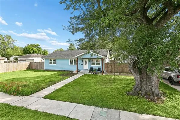 $379,900 | 2111 10th Street, Kenner, LA 70062
