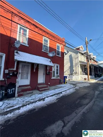 $195,000 | 919 Mechanic Street, Bethlehem, PA 18015