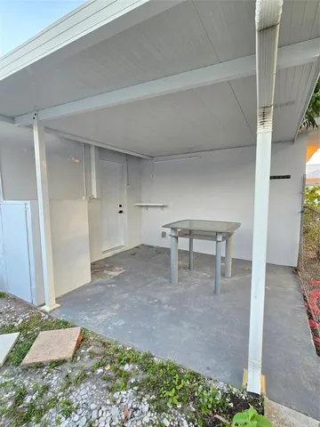 $1,500 | 5020 East 10th Avenue, Hialeah, FL 33013