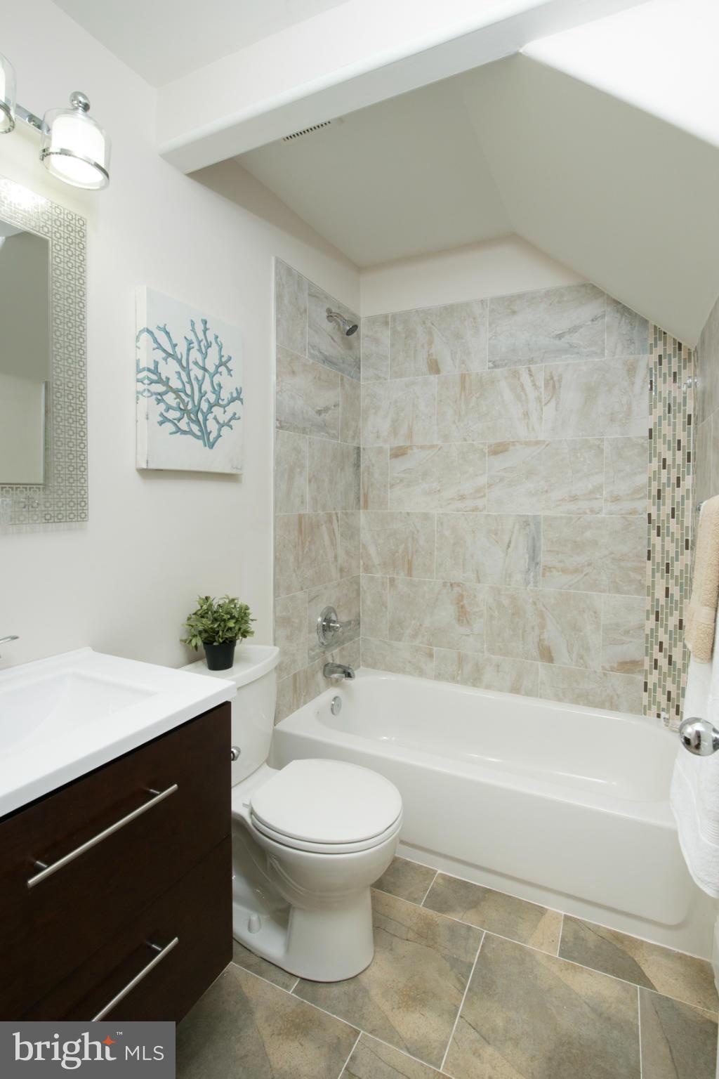 707 Hollen Road Baltimore, MD 21212 - Photo 11 of 30 Master Bath! Beautiful Vanity