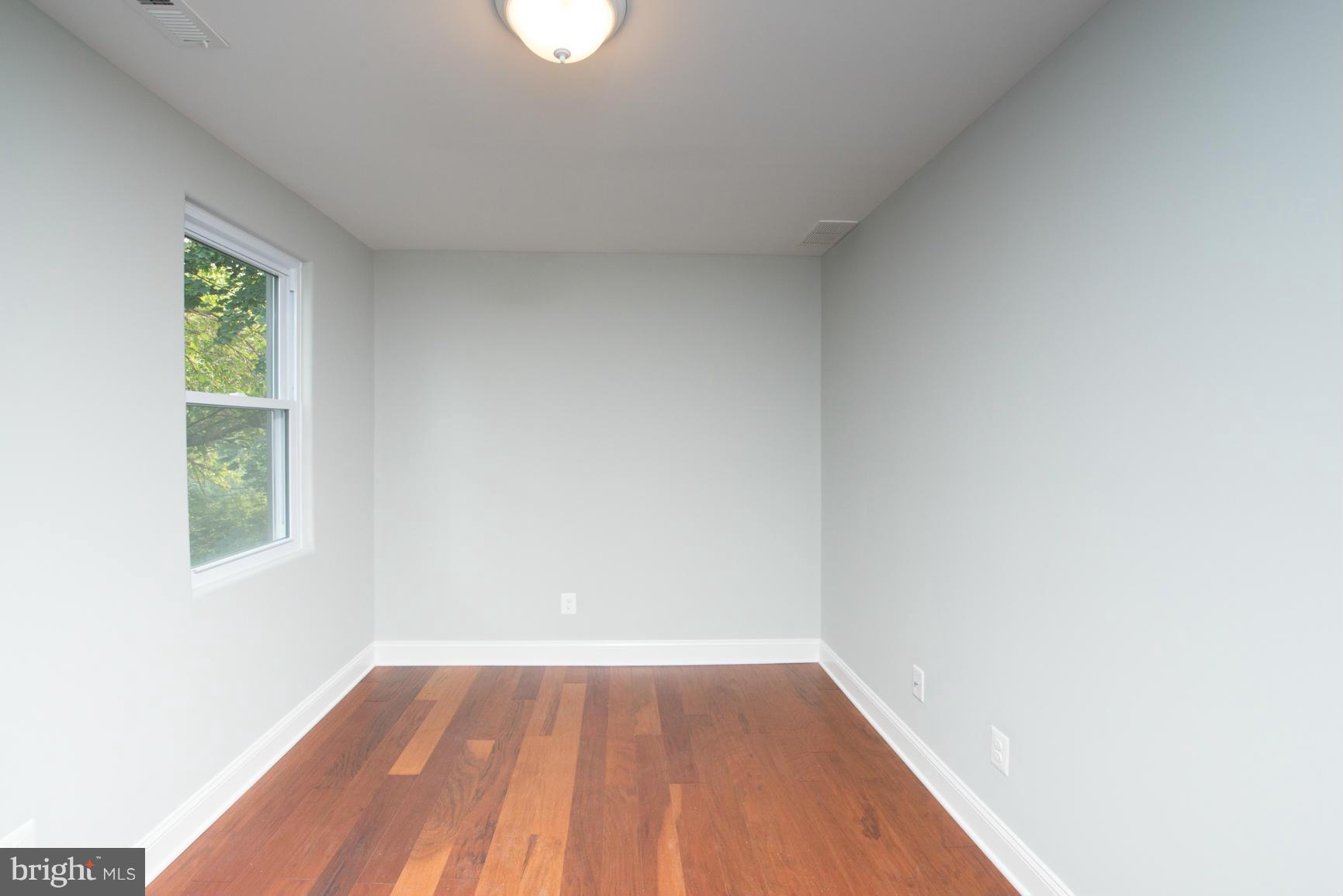 707 Hollen Road Baltimore, MD 21212 - Photo 13 of 30 Bedroom 2