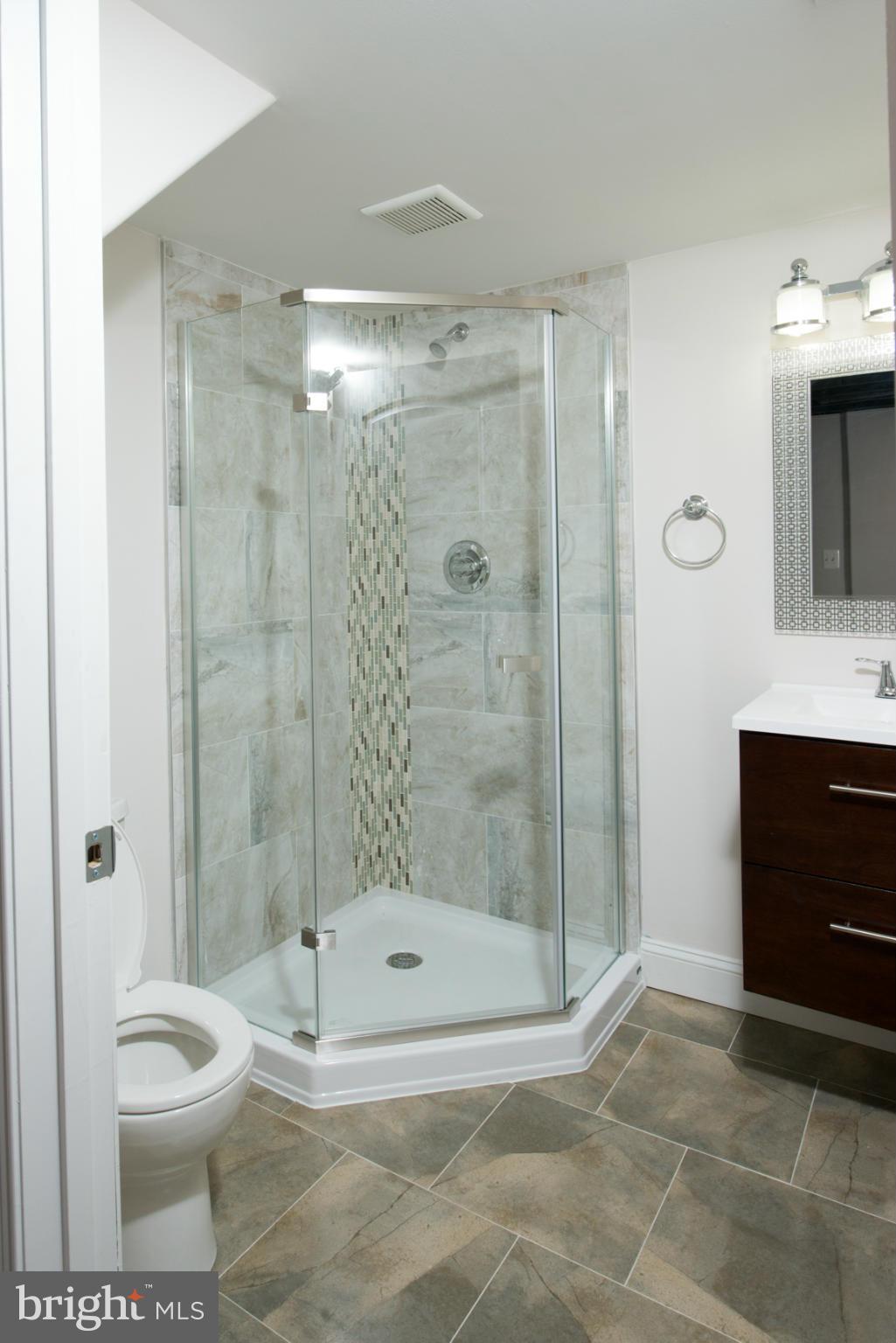 707 Hollen Road Baltimore, MD 21212 - Photo 17 of 30 Full Bath on Lower Level with Ceramic Tile!