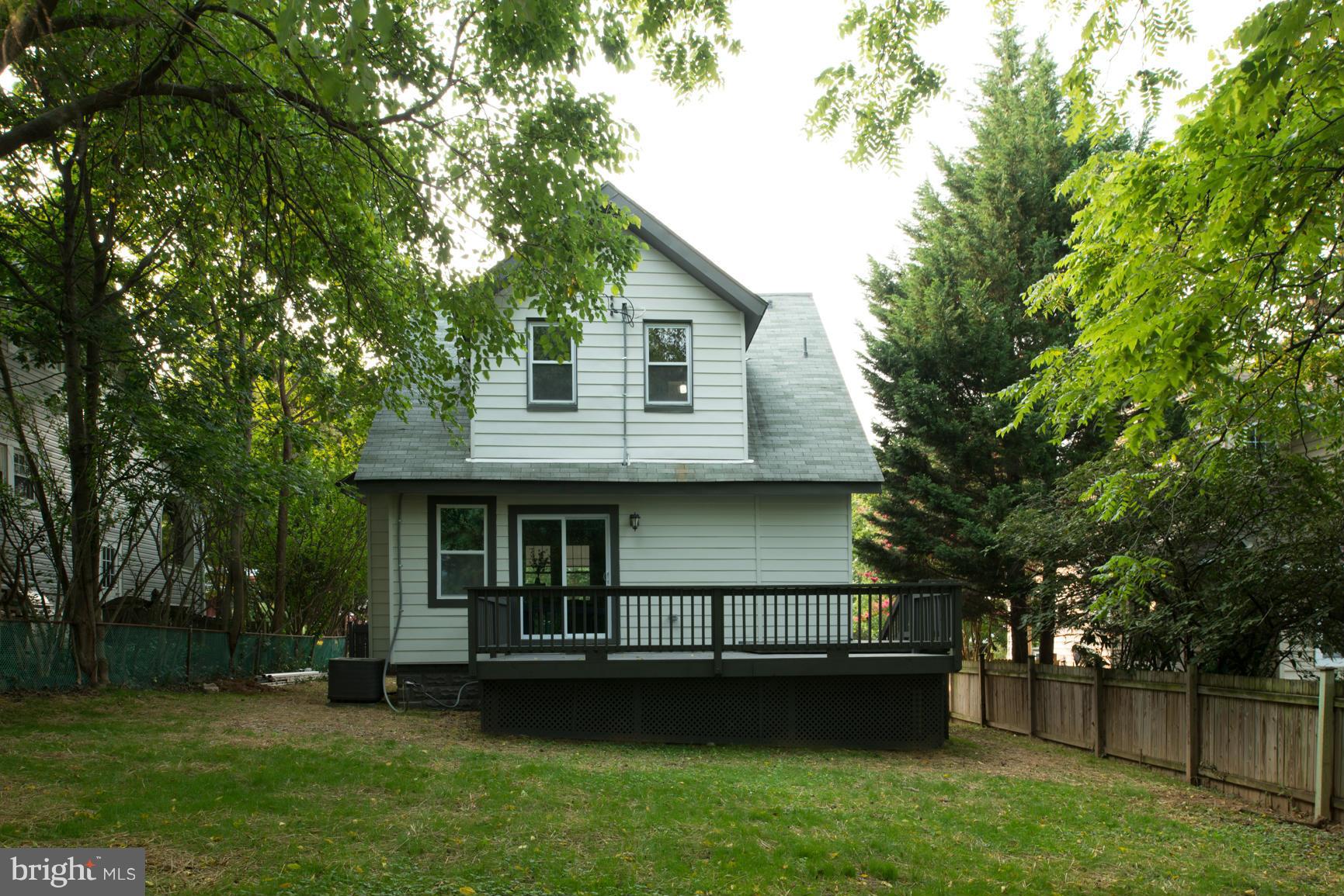 707 Hollen Road Baltimore, MD 21212 - Photo 23 of 30 Rear Exterior! Large Fully-Fenced Back Yard!