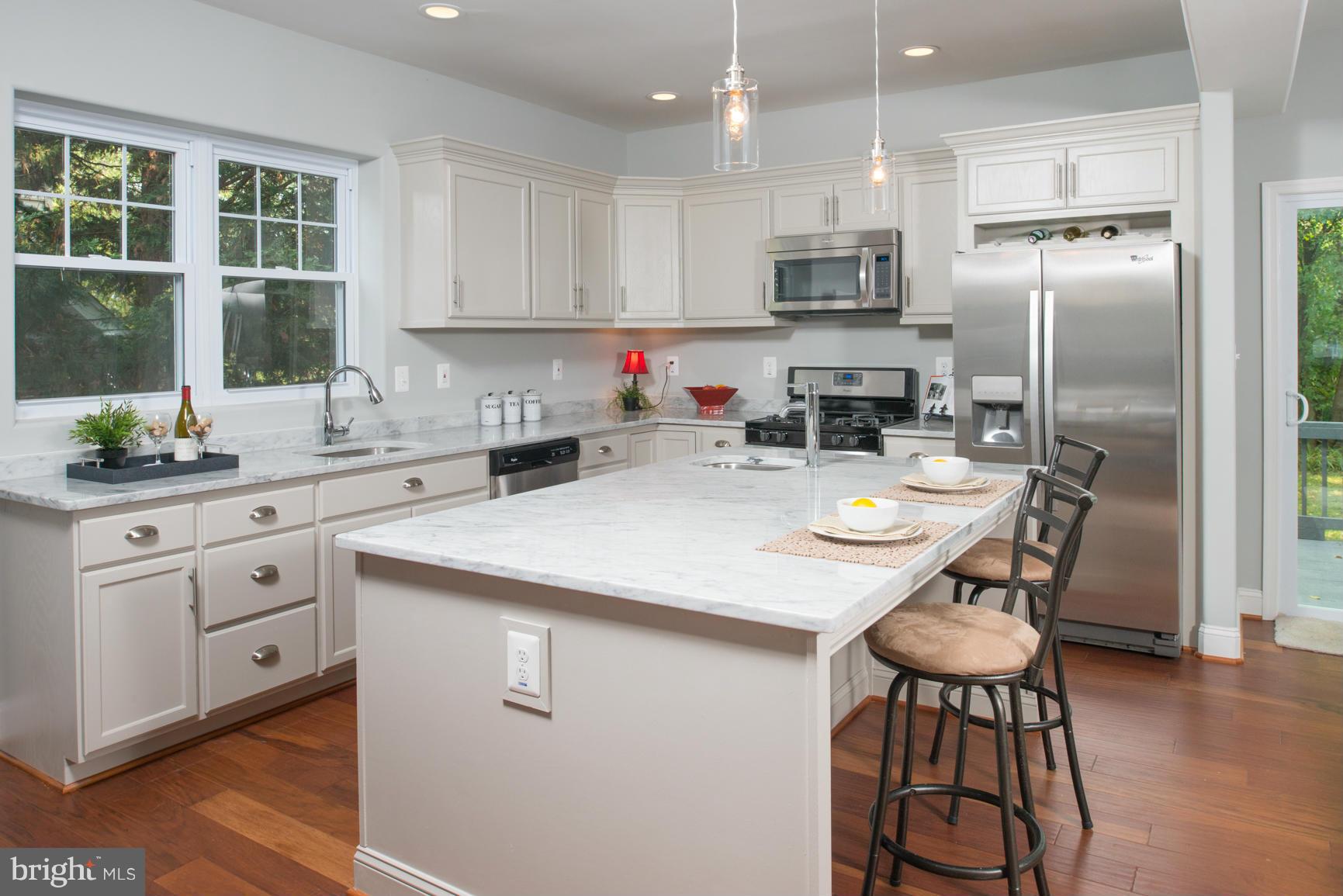 707 Hollen Road Baltimore, MD 21212 - Photo 3 of 30 Gourmet Kitchen with Custom Island, SS, Marble!