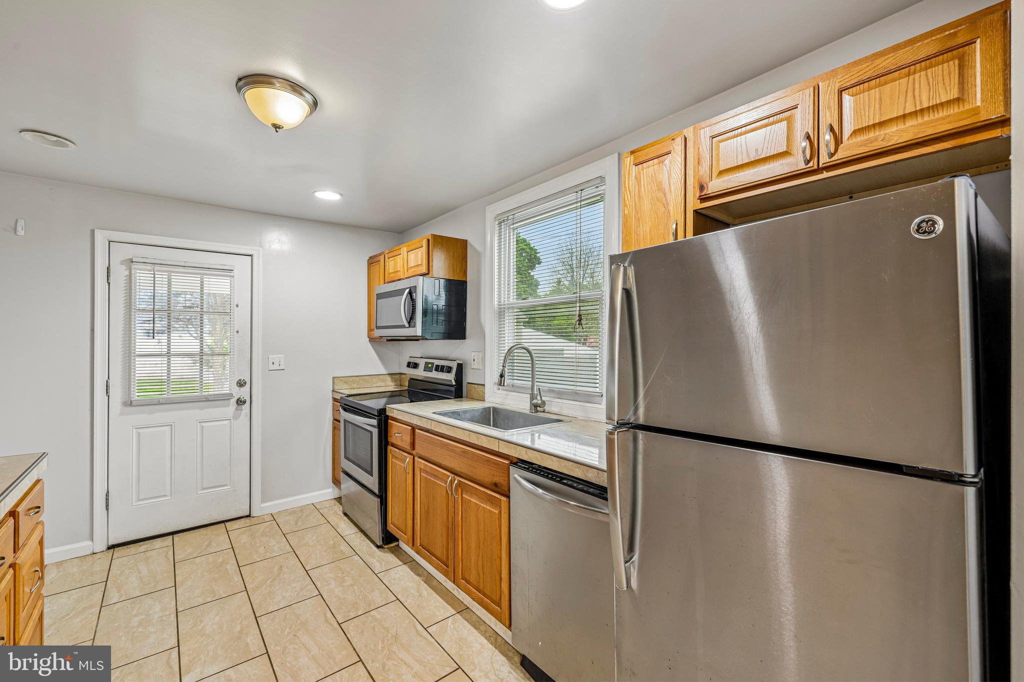 25828 Old Hundred Road Dickerson, MD 20842 - Photo 10 of 32 Kitchen