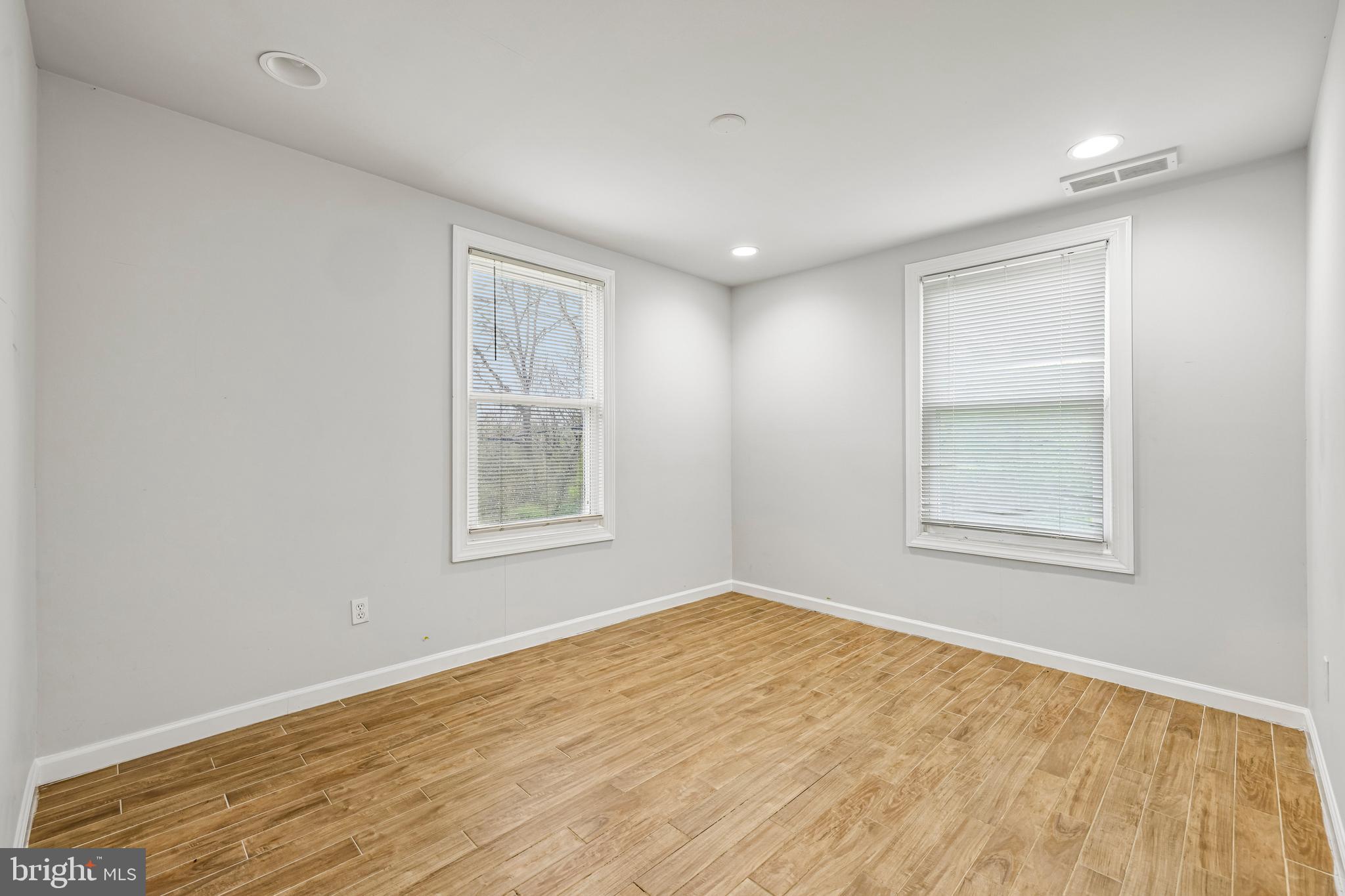 25828 Old Hundred Road Dickerson, MD 20842 - Photo 12 of 32 Bedroom