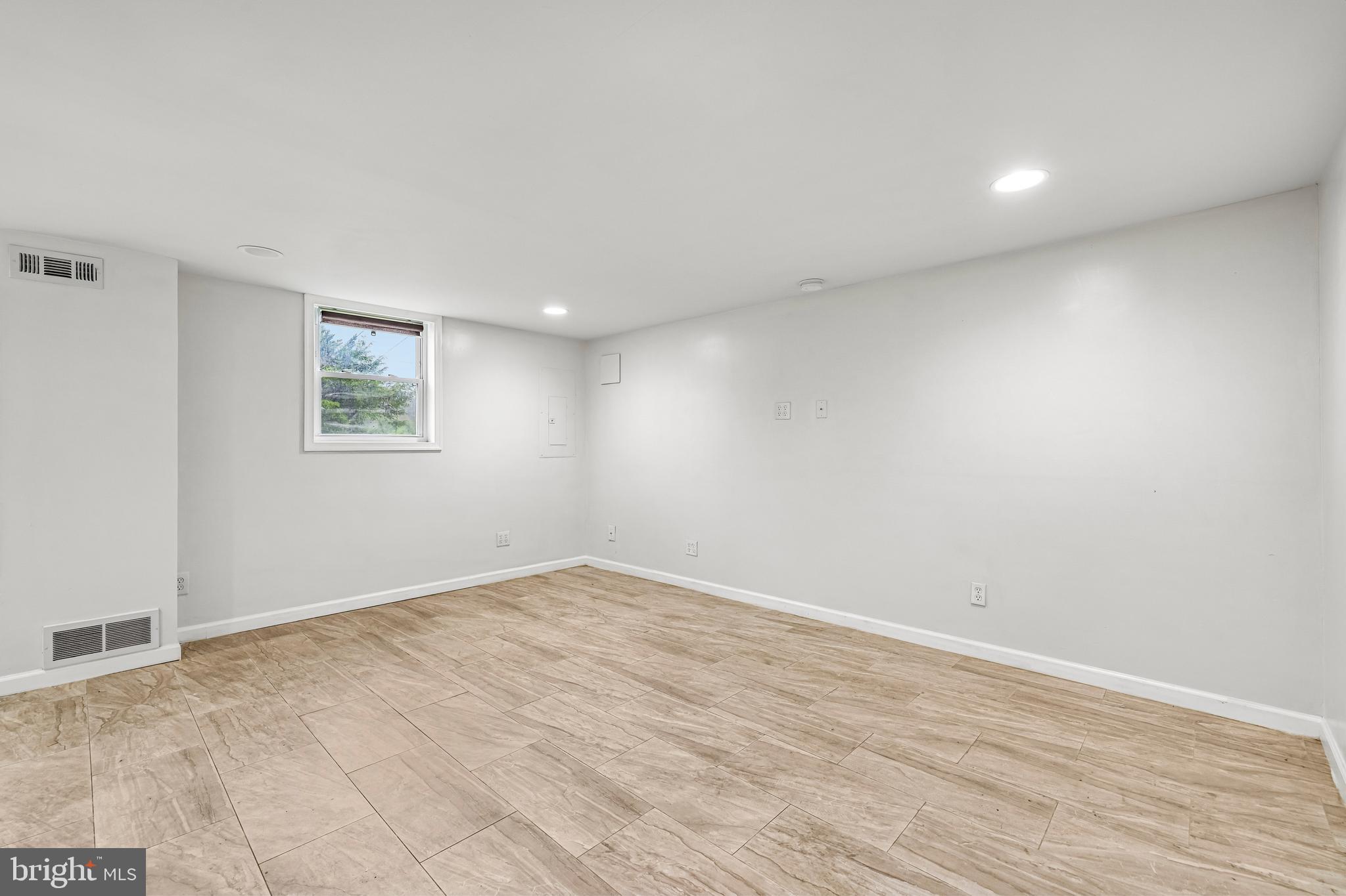 25828 Old Hundred Road Dickerson, MD 20842 - Photo 23 of 32 Lower Level-Flex Space