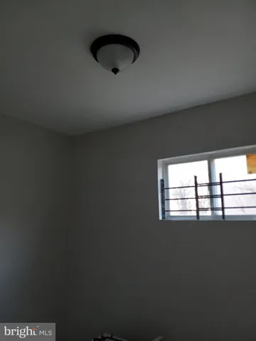 a view of empty room with window