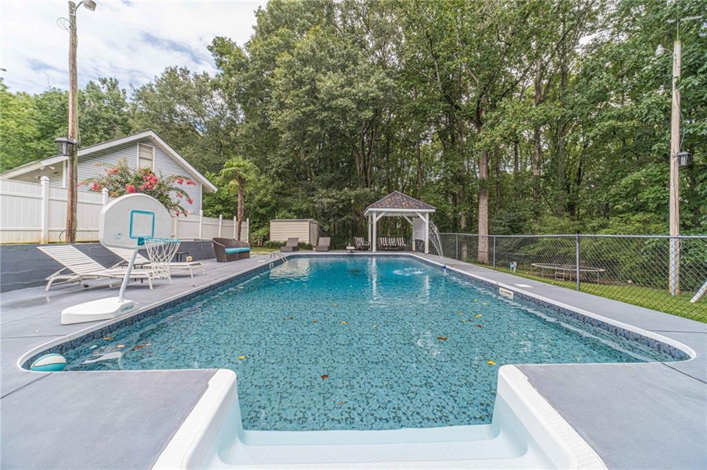 7168 Highway 81 Monroe, GA 30656 - Photo 38 of 40
