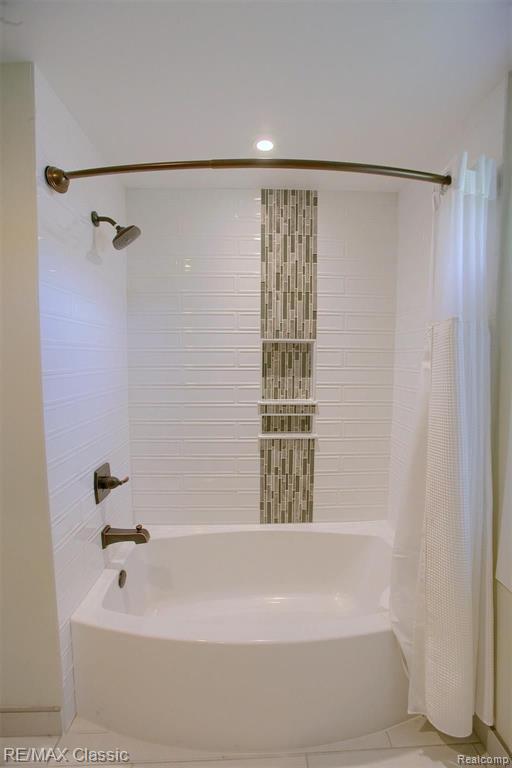 7415 Wing Lake Road Bloomfield Hills, MI 48301 - Photo 25 of 30