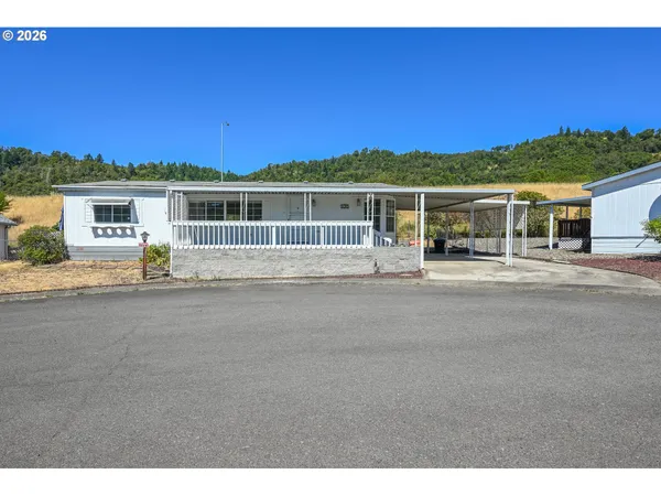 $69,900 | 520 Shadow Ranch Lane, Roseburg, OR 97470