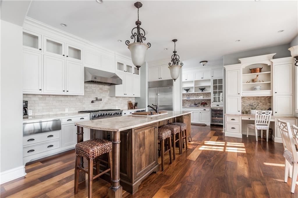 8257 Clearwater Pointe Indianapolis, IN 46240 - Photo 15 of 48