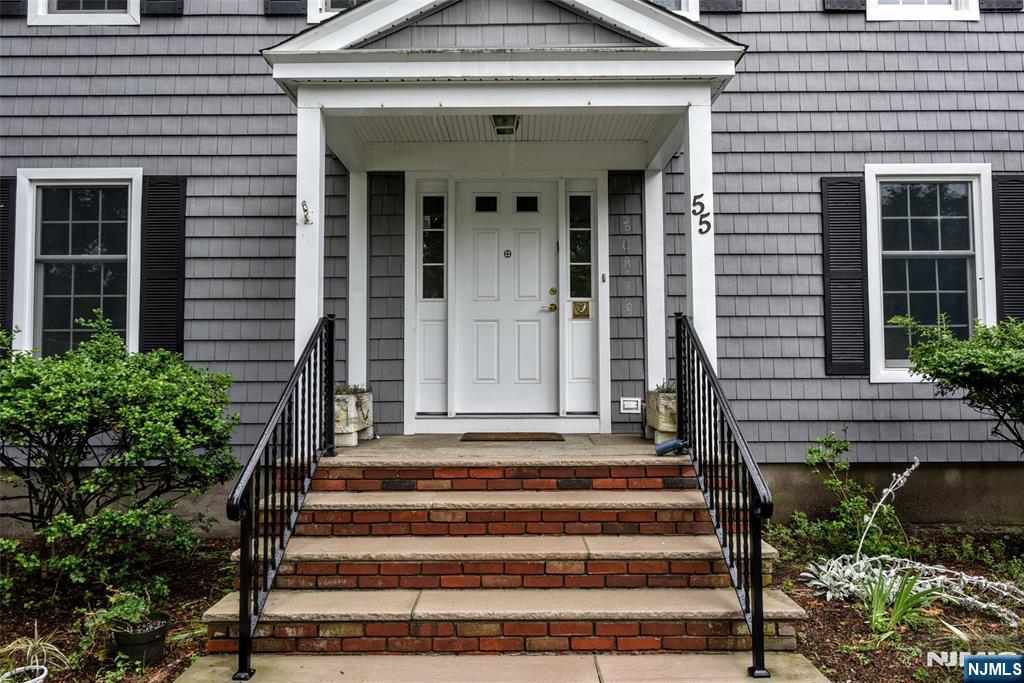 55 George Street Allendale, NJ 07401 - Photo 2 of 43