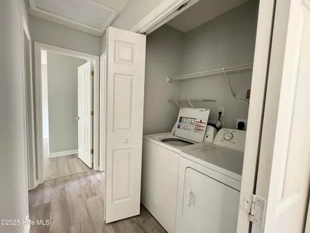 $1,995 | 117 Northwest 10th Street, Oak Island, NC 28465