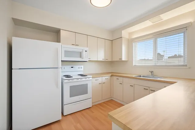 $1,495,000 | 100 West 38th Avenue, San Mateo, CA 94403