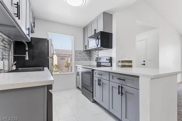 $1,250 | 5121 South Lindell Road, Unit 206, Las Vegas, NV 89118