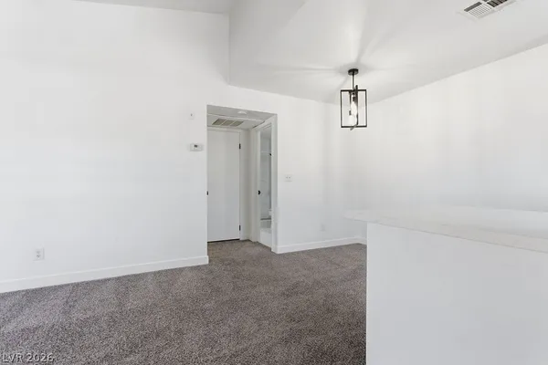 $1,250 | 5121 South Lindell Road, Unit 206, Las Vegas, NV 89118