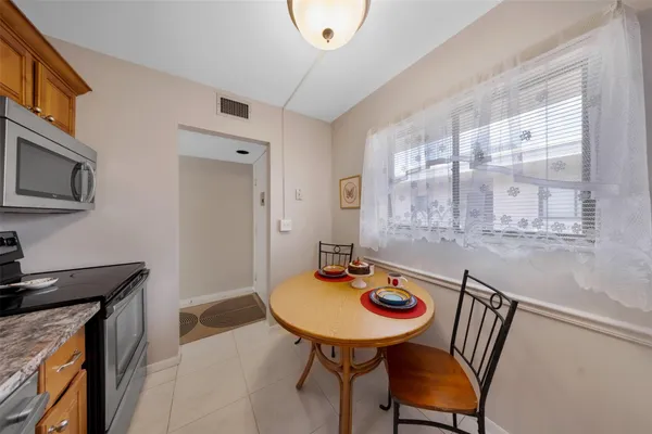 $239,000 | 5250 Las Verdes Circle, Unit 317, Delray Beach, FL 33484