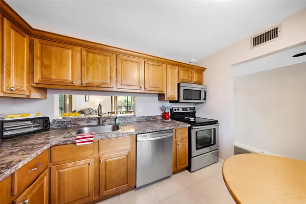 $239,000 | 5250 Las Verdes Circle, Unit 317, Delray Beach, FL 33484