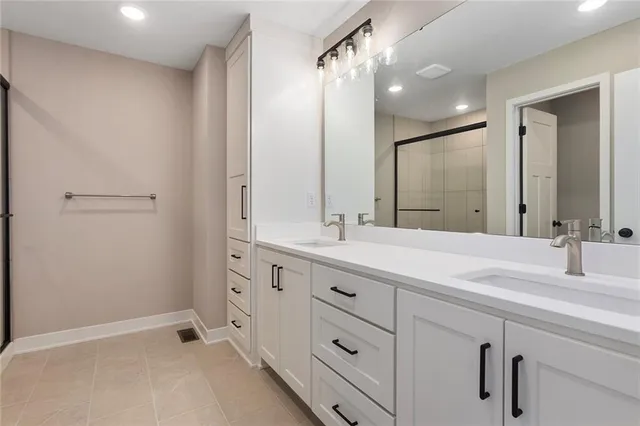 $395,000 | 1344 North Holland Court, Independence, MO 64056