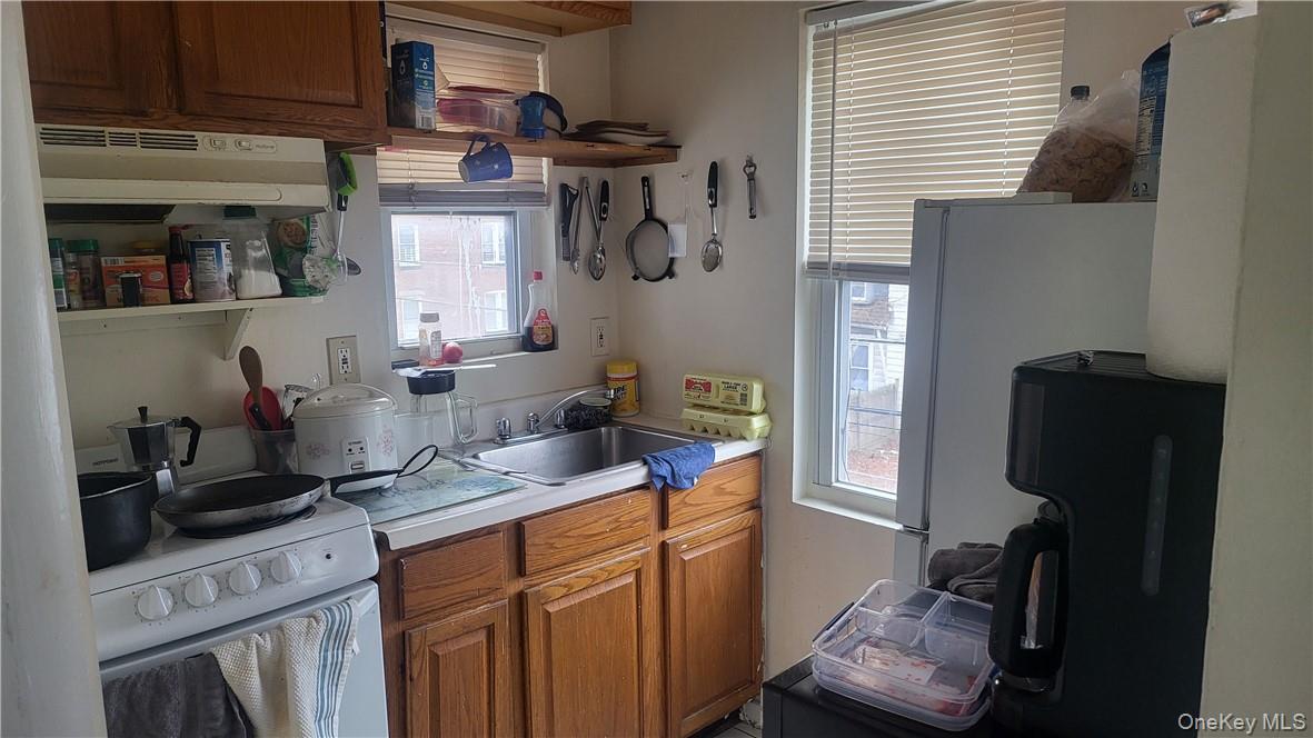 67 Academy Street Poughkeepsie, NY 12601 - Photo 16 of 28 APT #3 Two Bedroom Apt