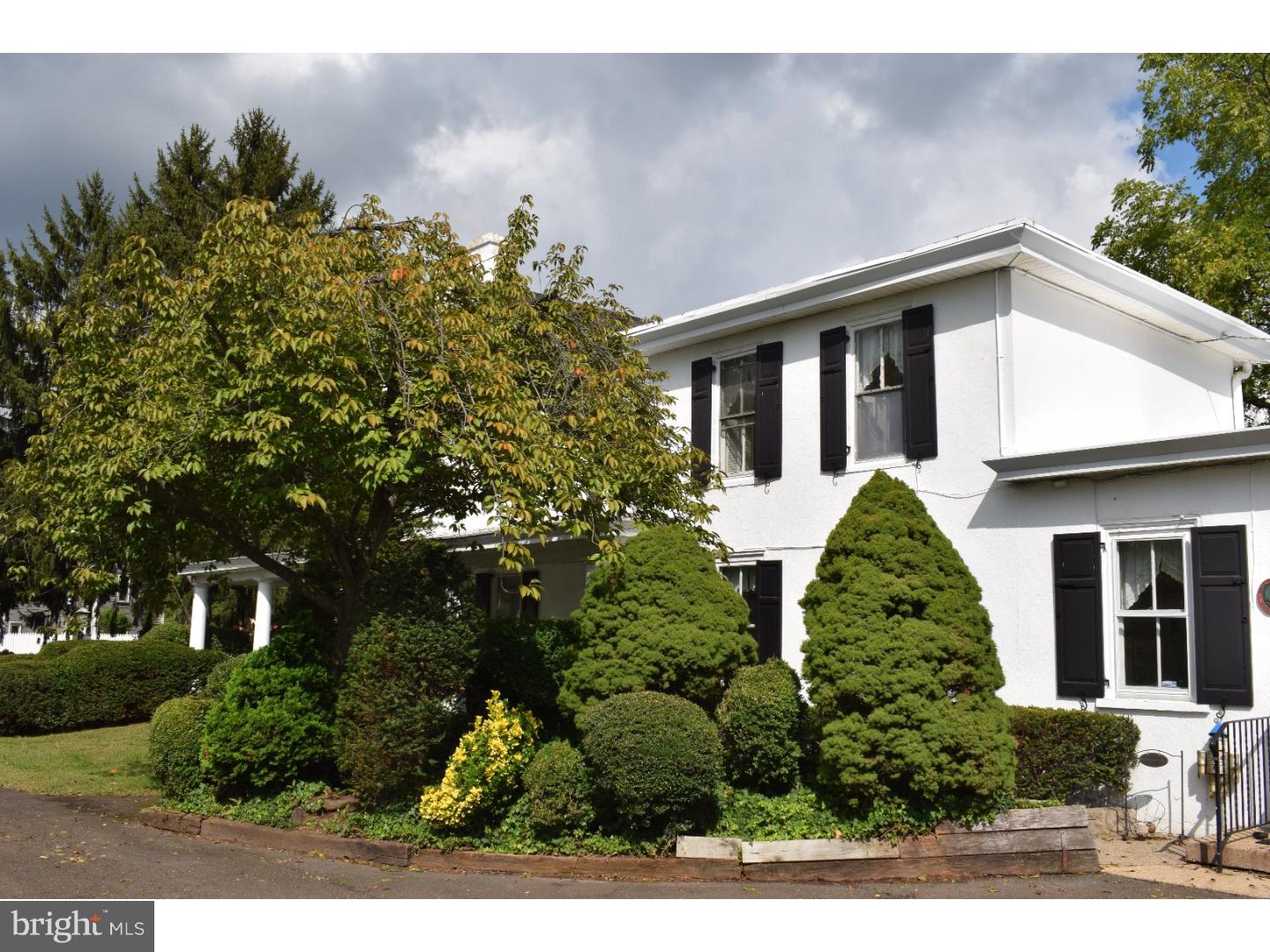 105 South Warminster Road Hatboro, PA 19040 - Photo 2 of 22 Exterior Side