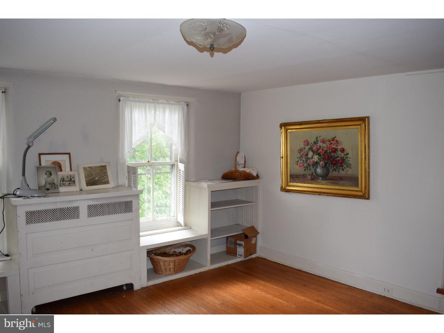 105 South Warminster Road Hatboro, PA 19040 - Photo 16 of 22 Bedroom 3
