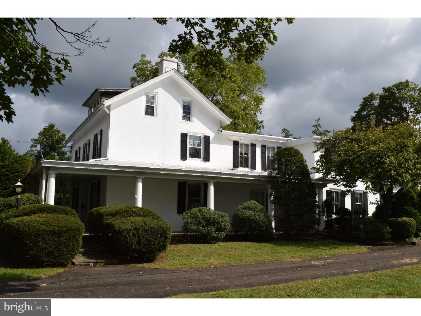 105 South Warminster Road Hatboro, PA 19040 - Photo 3 of 22 Exterior Side