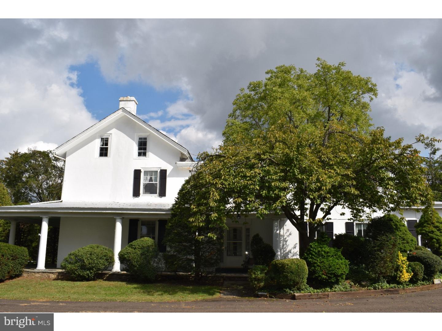 105 South Warminster Road Hatboro, PA 19040 - Photo 4 of 22 Exterior Side