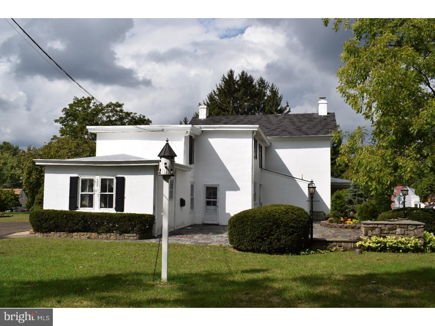 105 South Warminster Road Hatboro, PA 19040 - Photo 5 of 22 Exterior Back
