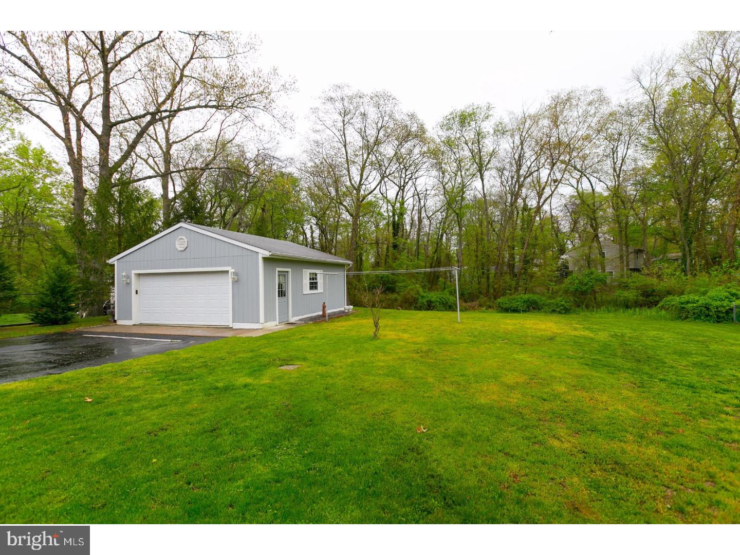 415 Magnolia Road Mount Laurel, NJ 08054 - Photo 17 of 17 Back Yard