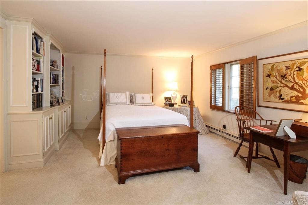 345 Eastover Road Charlotte, NC 28207 - Photo 13 of 31 Gallery Image 13