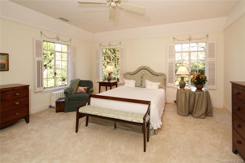 345 Eastover Road Charlotte, NC 28207 - Photo 18 of 31 Gallery Image 18