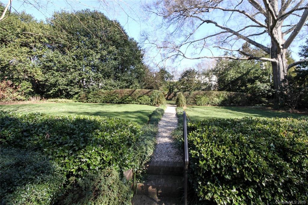345 Eastover Road Charlotte, NC 28207 - Photo 26 of 31 Gallery Image 26