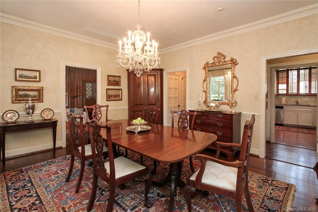 345 Eastover Road Charlotte, NC 28207 - Photo 8 of 31 Gallery Image 8