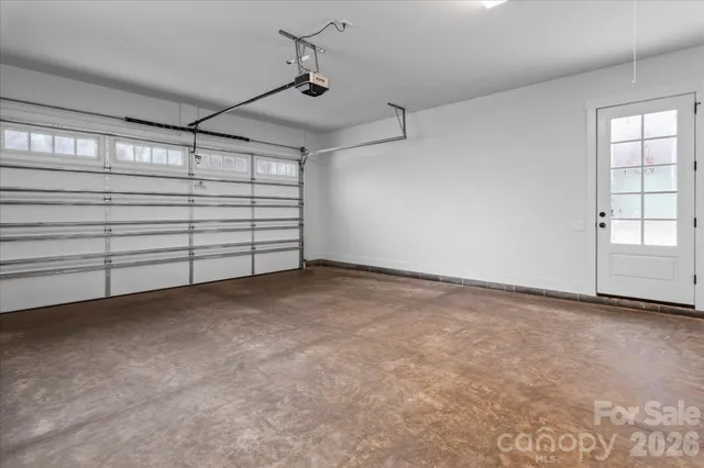 $895,000 | 250 Crystal Circle, Mooresville, NC 28117