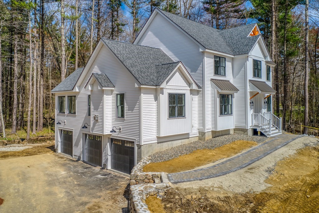 7 West Hadley Road Merrimac, MA 01860 - Photo 2 of 42 Gallery Image 2