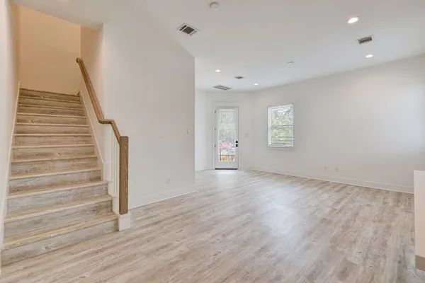 $2,399 | 2721 Oakwood Crest Cove, Houston, TX 77018
