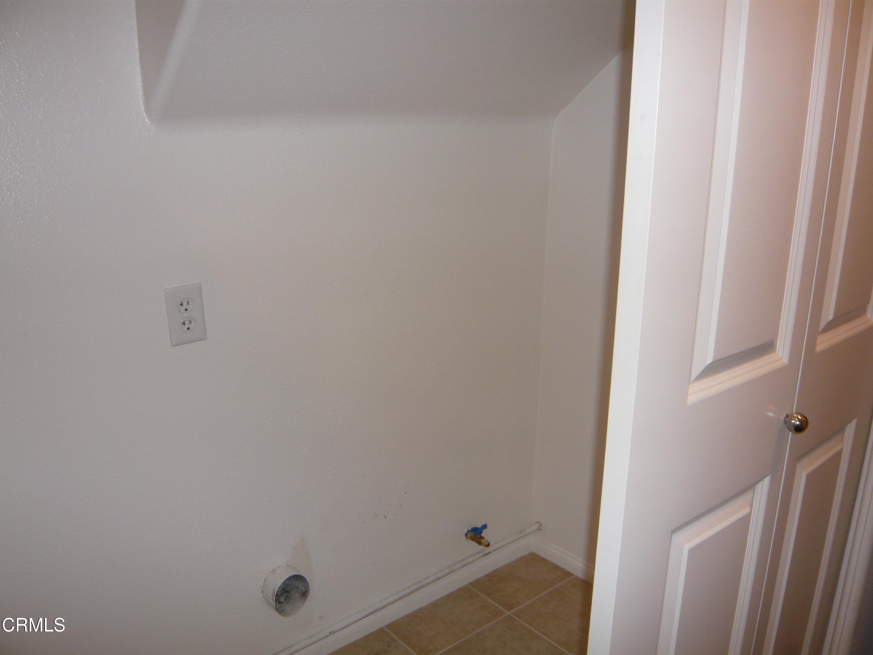 3754 Dunkirk Drive Oxnard, CA 93035 - Photo 15 of 16 a bathroom with a sink