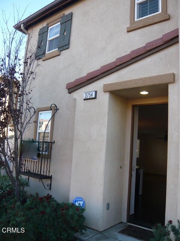 3754 Dunkirk Drive Oxnard, CA 93035 - Photo 3 of 16 a view of entryway