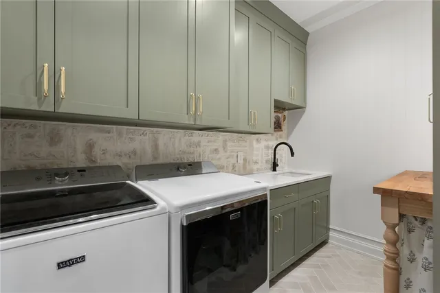 $929,999 | 613 Aqua View Drive, Seneca, SC 29672