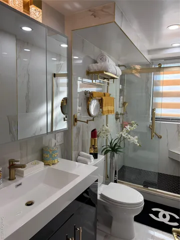 $799,999 | 61-15 98th Street, Unit 8K | Rego Park