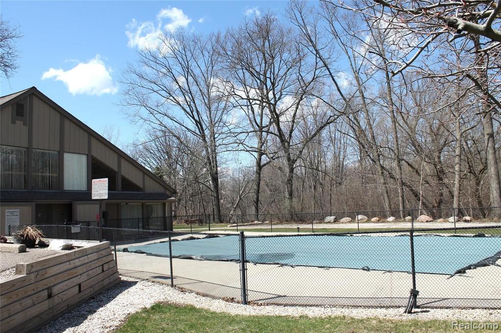 1826 Streamedge Court Rochester Hills, MI 48309 - Photo 49 of 50