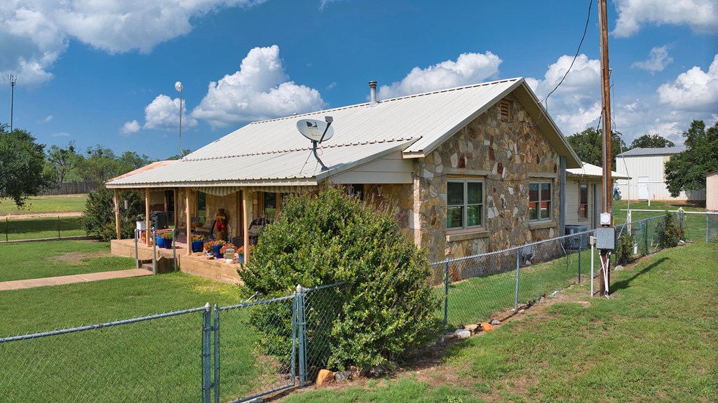 2165 East Ranch Road Mason, TX 76856 - Photo 6 of 57 Gallery Image 6