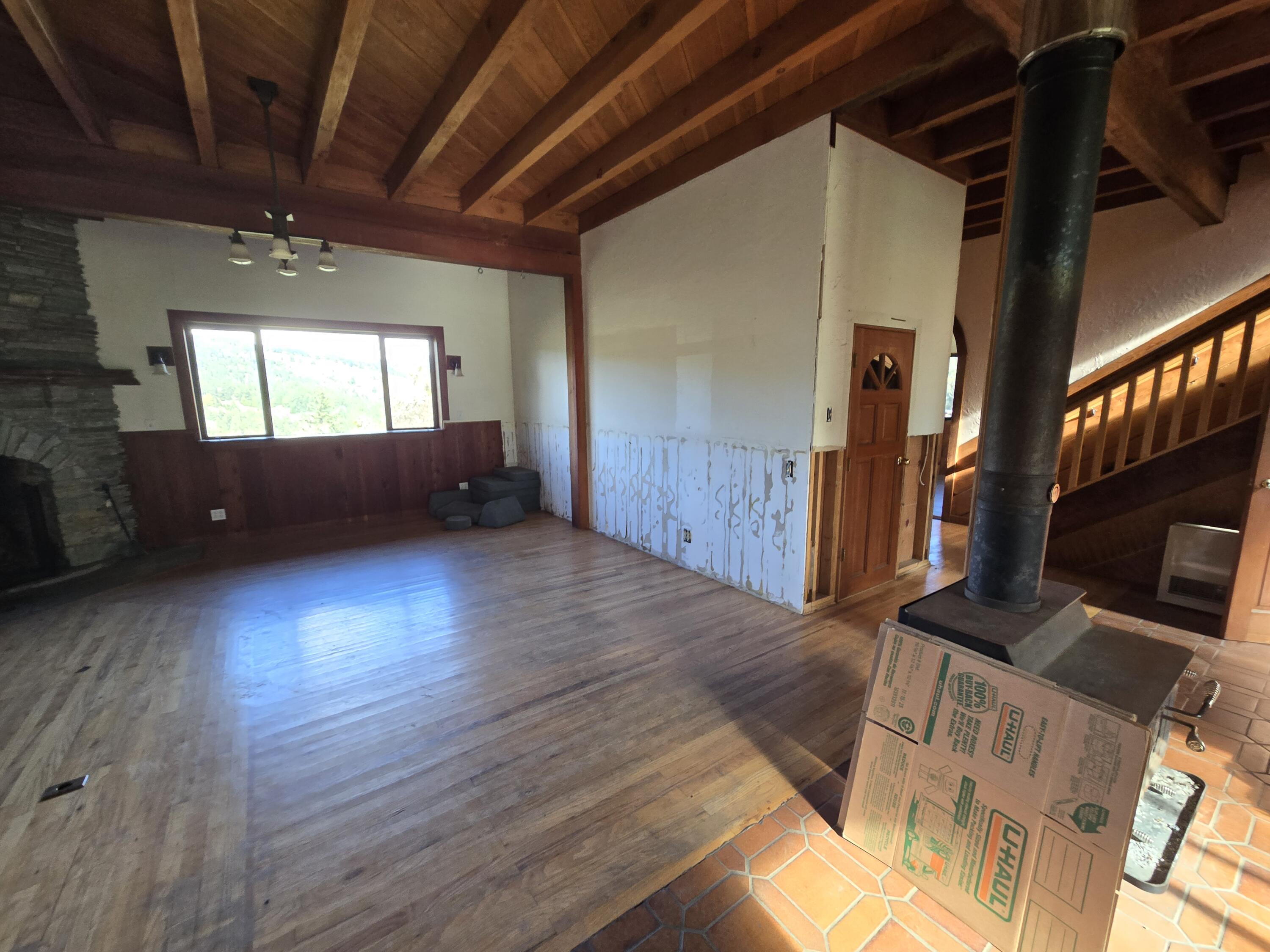 3830 Thomas Road Miranda, CA 95553 - Photo 16 of 82