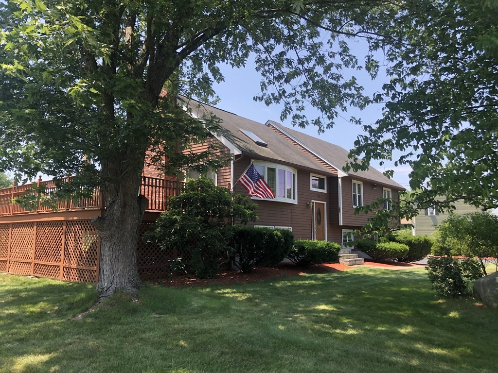 170 West River Road Uxbridge, MA 01569 - Photo 3 of 25 Gallery Image 3