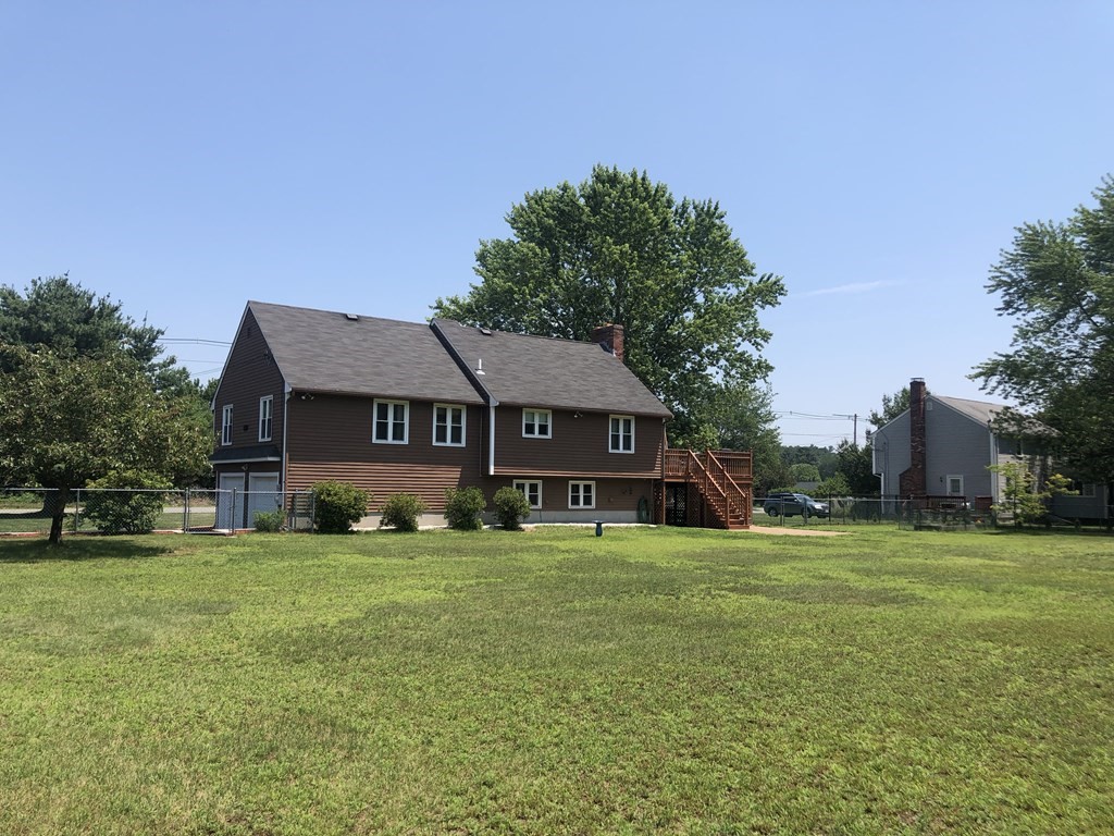 170 West River Road Uxbridge, MA 01569 - Photo 5 of 25 Gallery Image 5