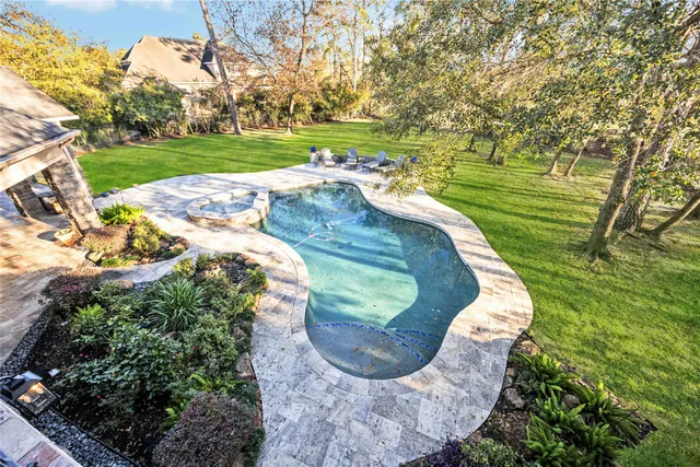 a view of a golf course with a fountain